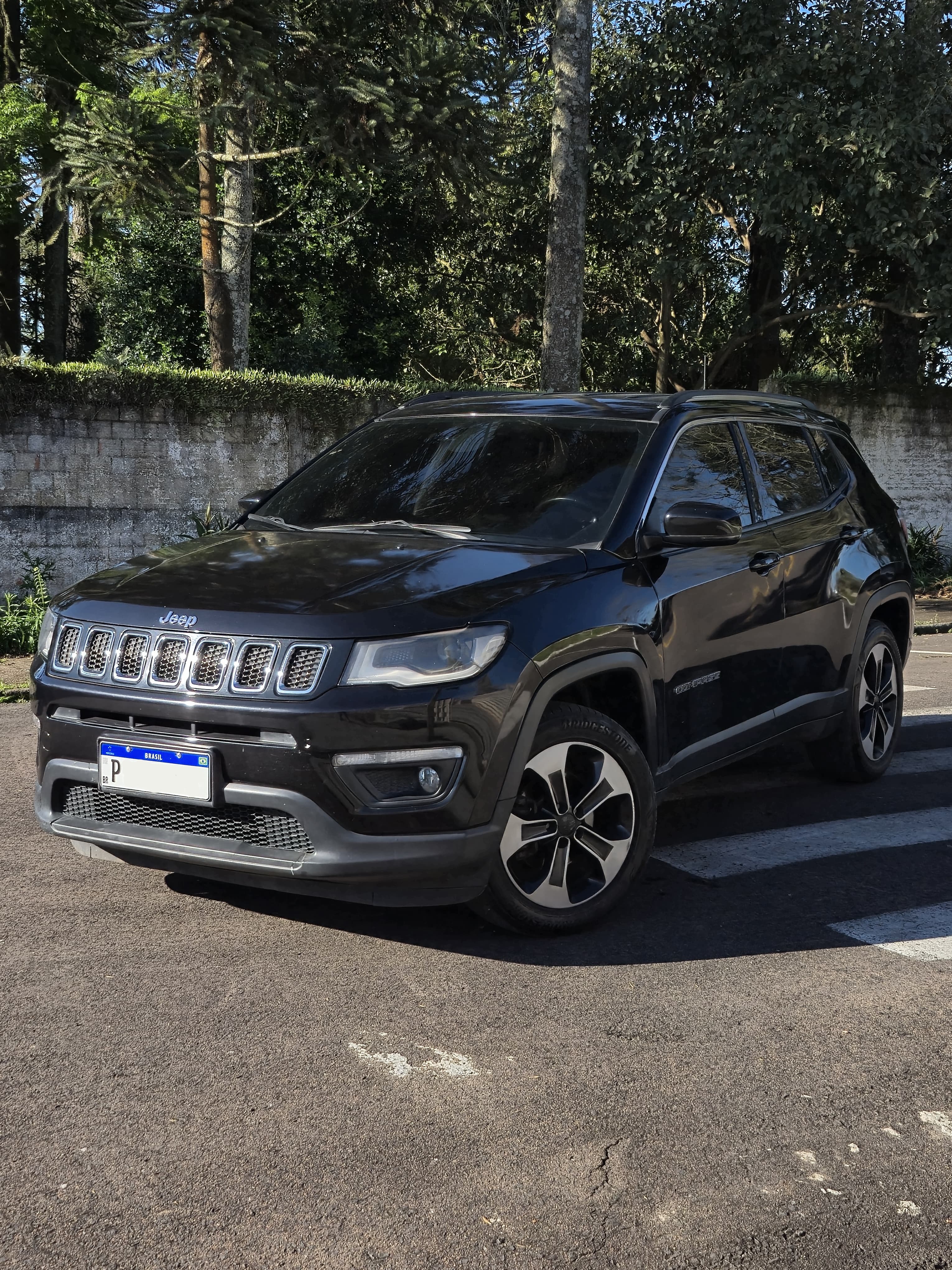 Jeep Compass 2.0 à venda na Ferreira Veículos em Castro/PR